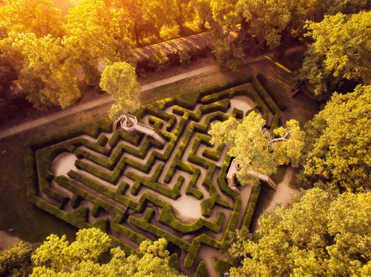 Chateau Loucen Garden Retreat Ngoại thất bức ảnh