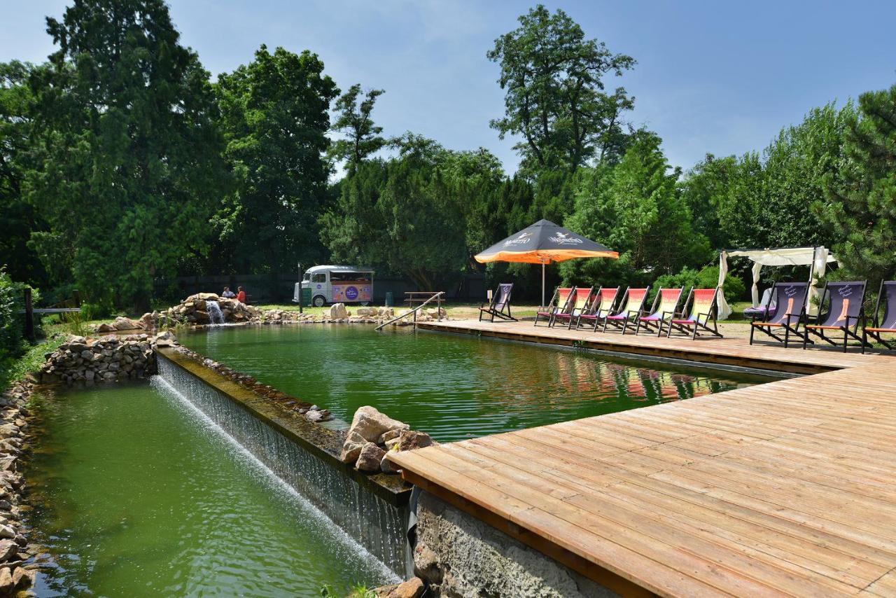 Chateau Loucen Garden Retreat Ngoại thất bức ảnh
