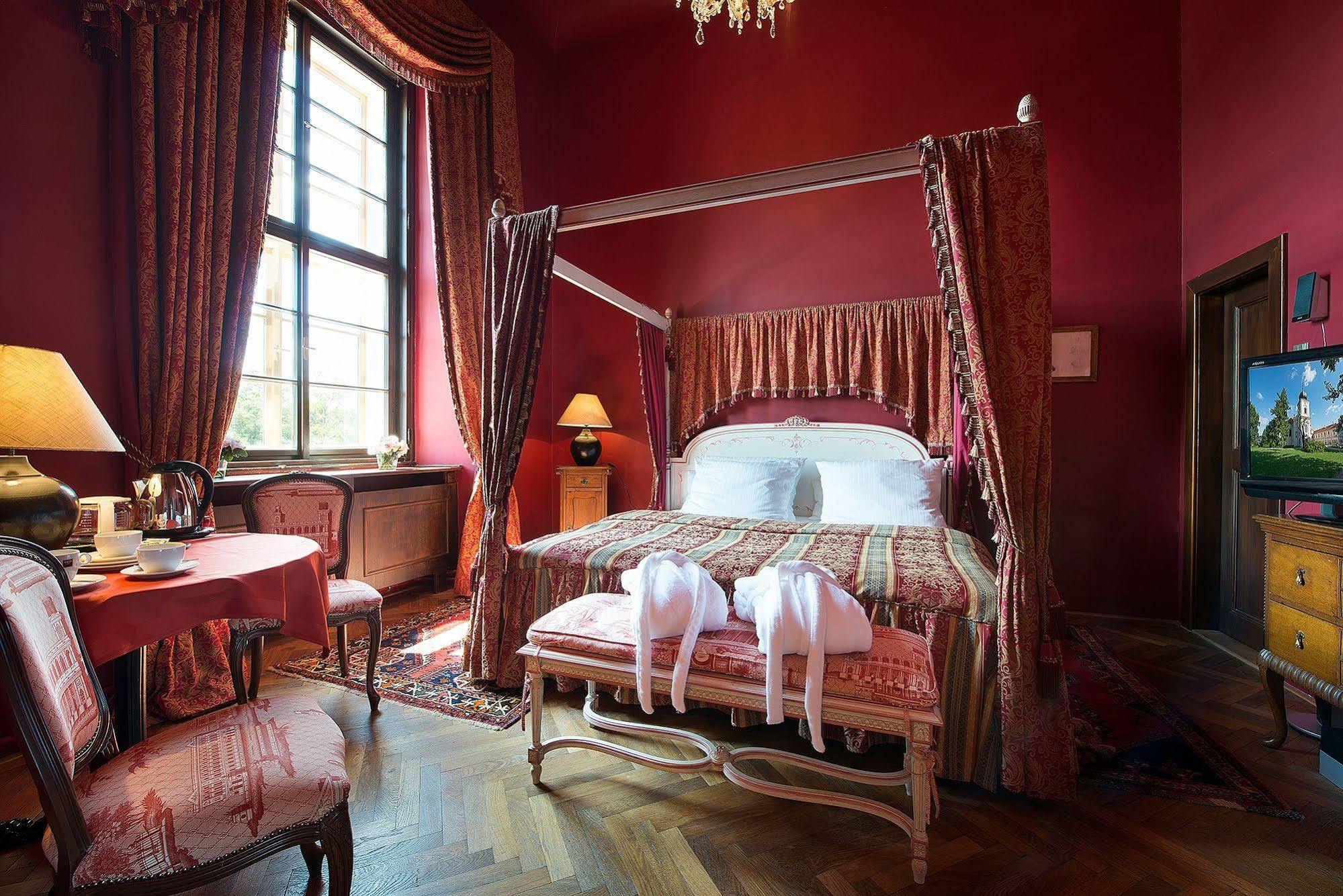 Chateau Loucen Garden Retreat Ngoại thất bức ảnh
