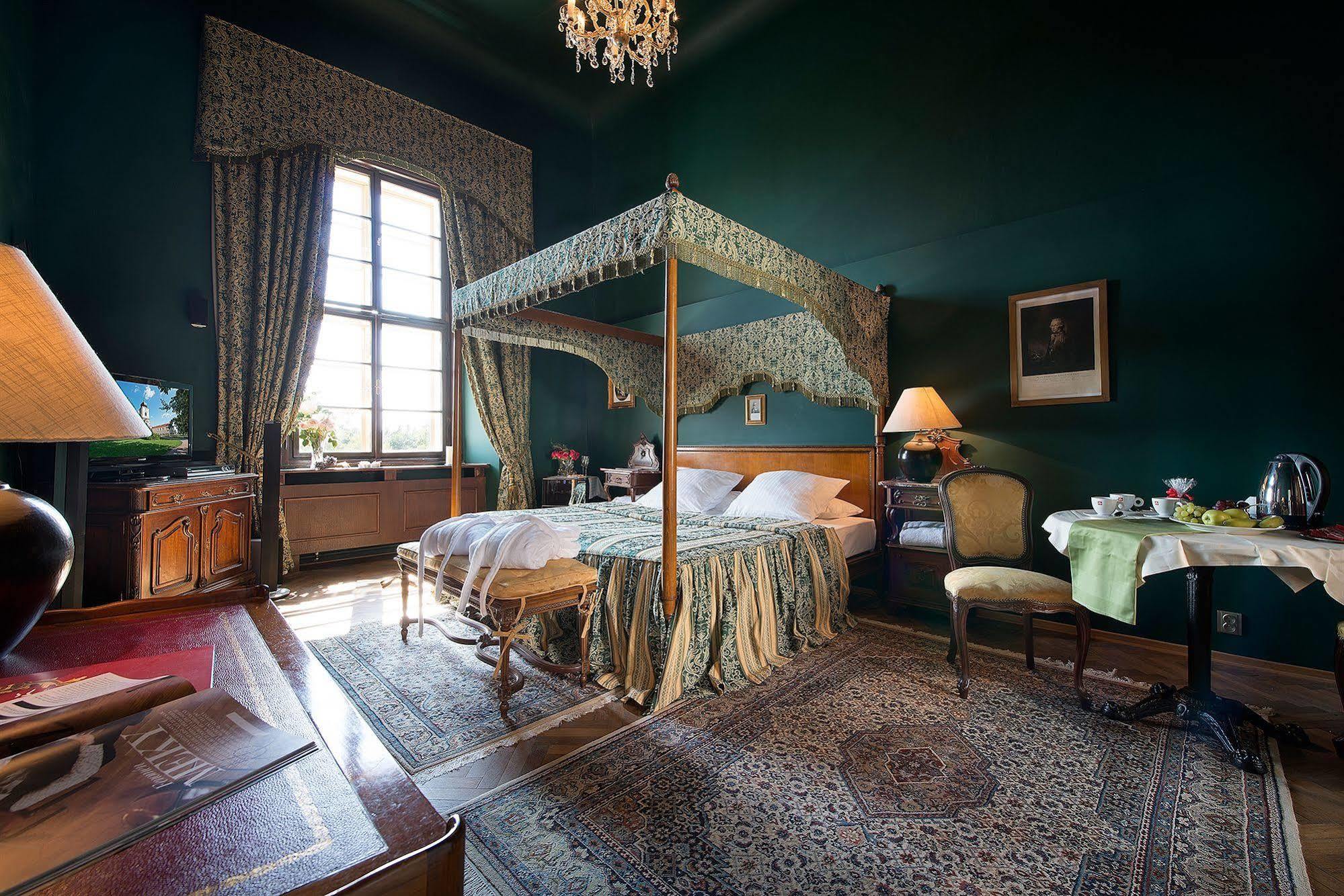 Chateau Loucen Garden Retreat Ngoại thất bức ảnh