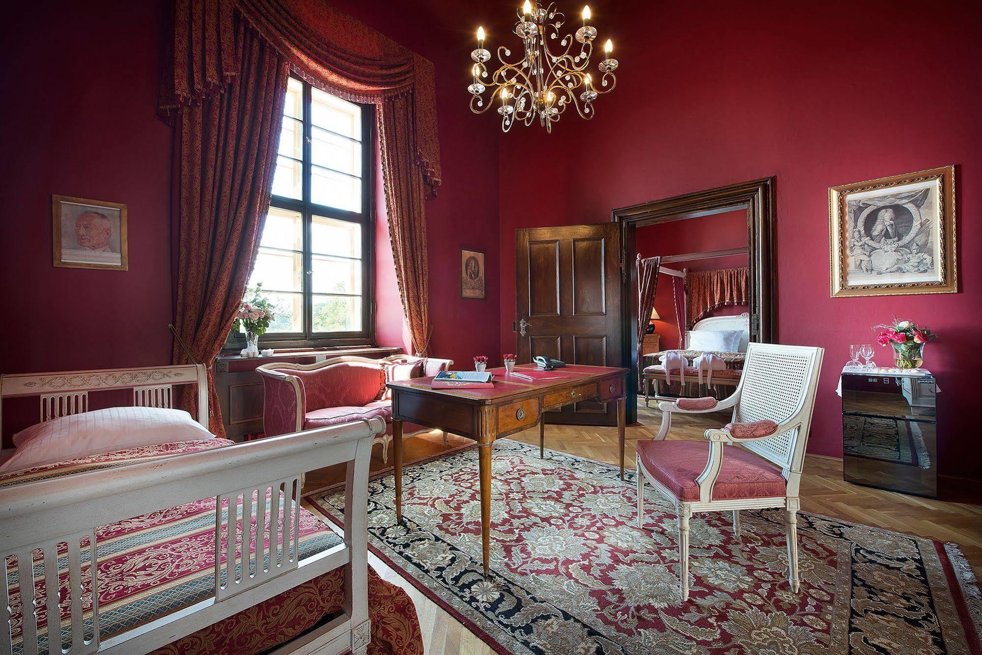 Chateau Loucen Garden Retreat Ngoại thất bức ảnh