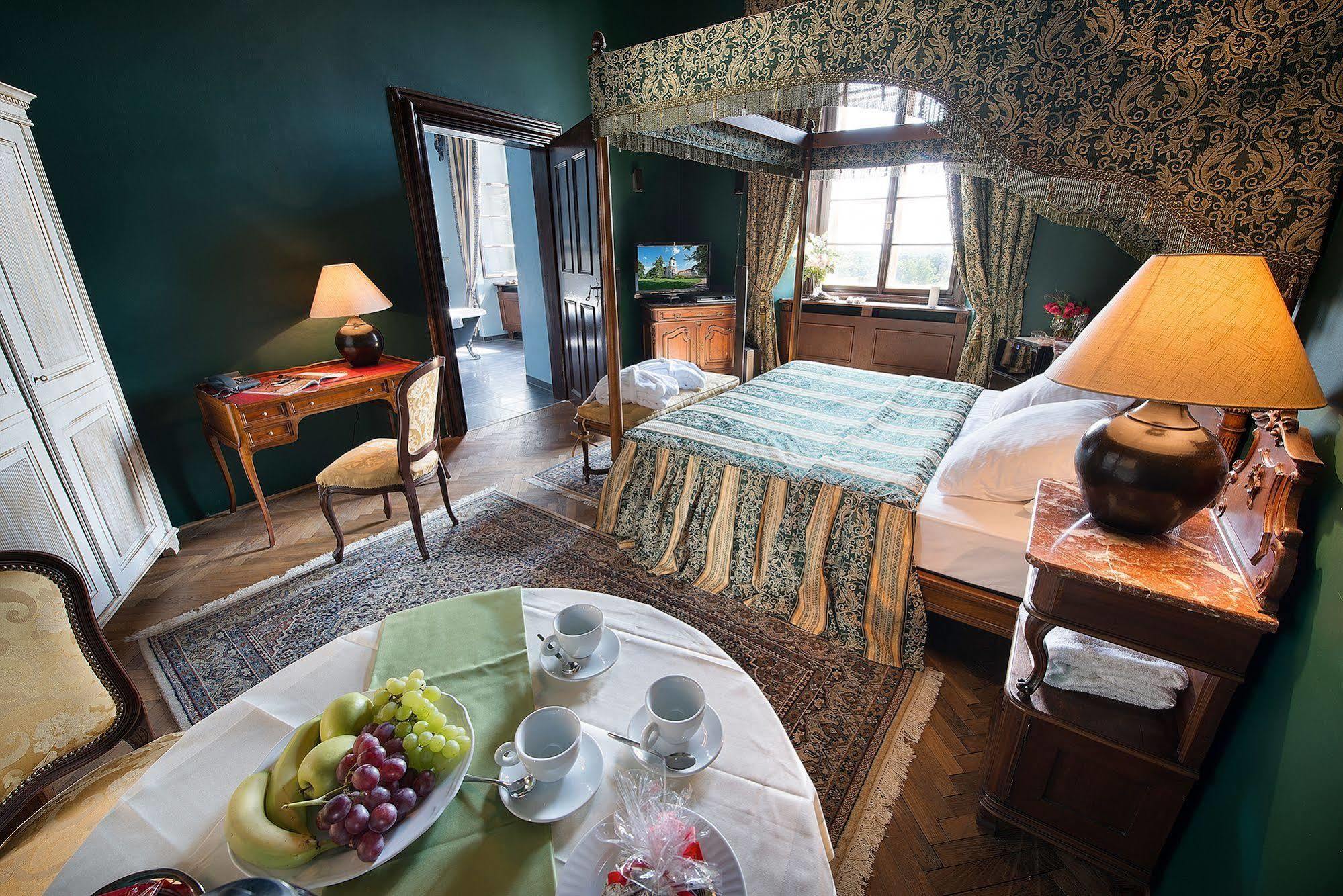 Chateau Loucen Garden Retreat Ngoại thất bức ảnh